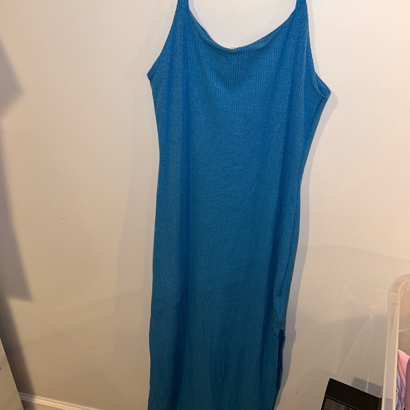 Tyche Ribbed Blue Top - Picture 2 of 5